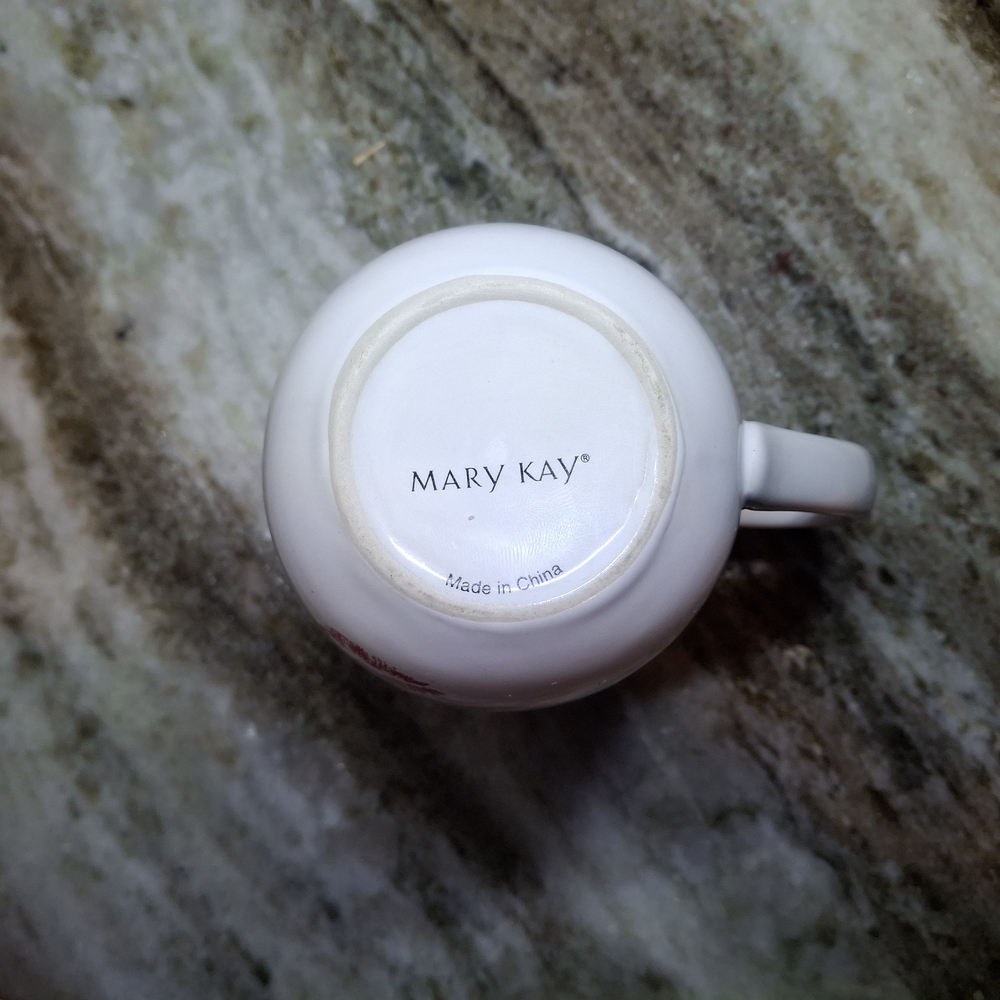 Mary Kay Kisses Shades of Red Lipstick Kisses Lip Prints Coffee Tea Mug Cup - Picture 7 of 8